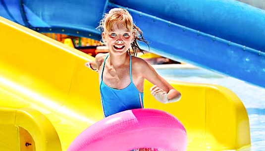 水上游乐园服务好少年儿童也能够提升顾客的重游率