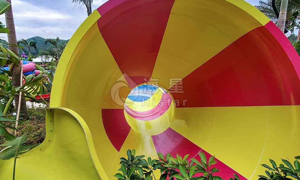 儿童水上滑梯厂家实力之选！海星小型喇叭滑梯